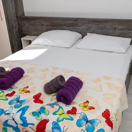 Apartamento Filip Živogošće