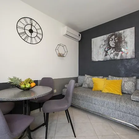 Apartment Filip Zivogosce