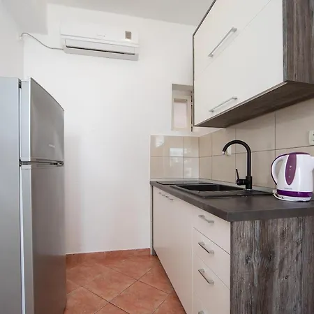 Filip Apartamento Živogošće