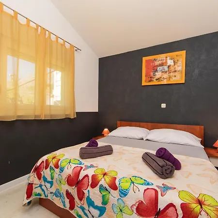 Filip Apartment *