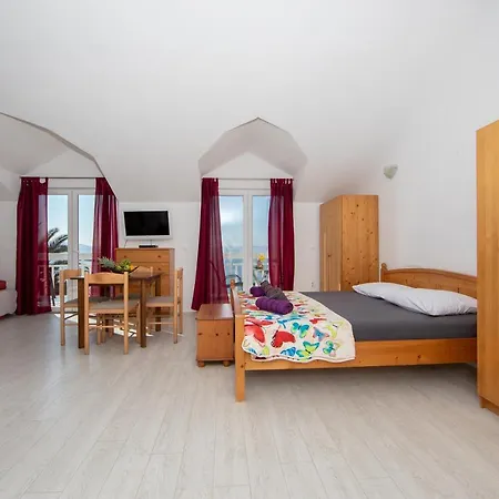 Apartment Filip Zivogosce